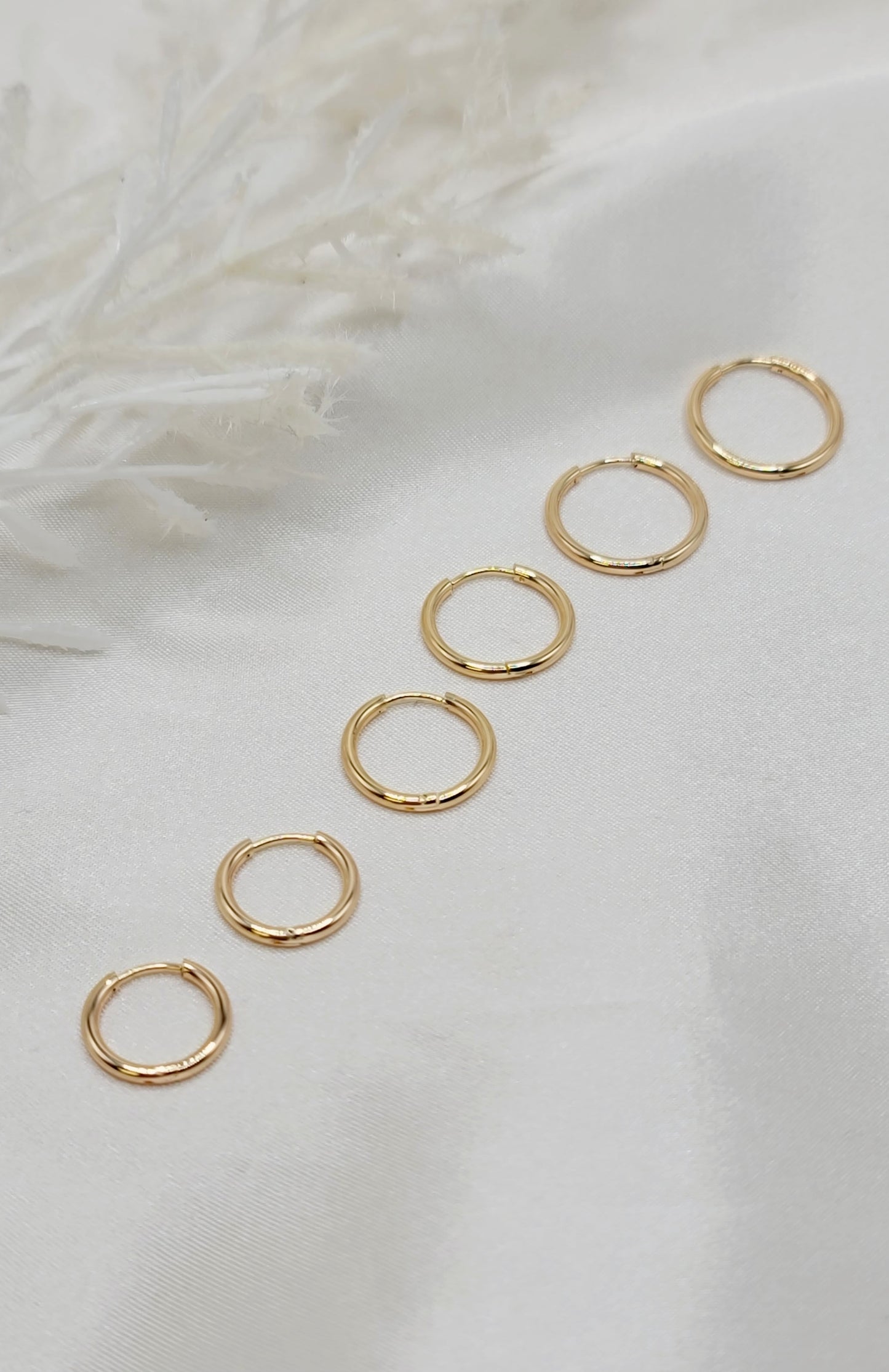 Simple Gold Huggies