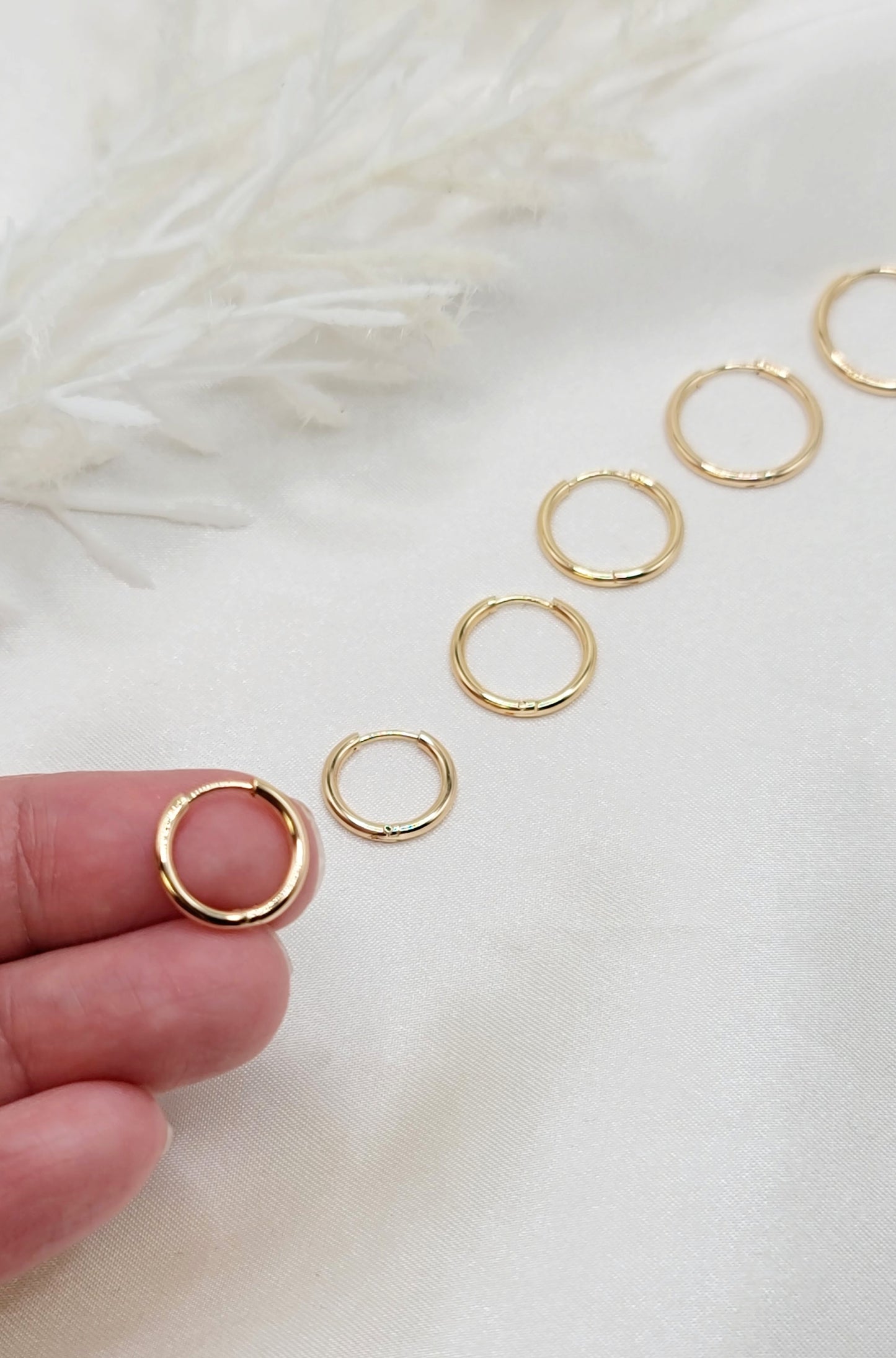 Simple Gold Huggies