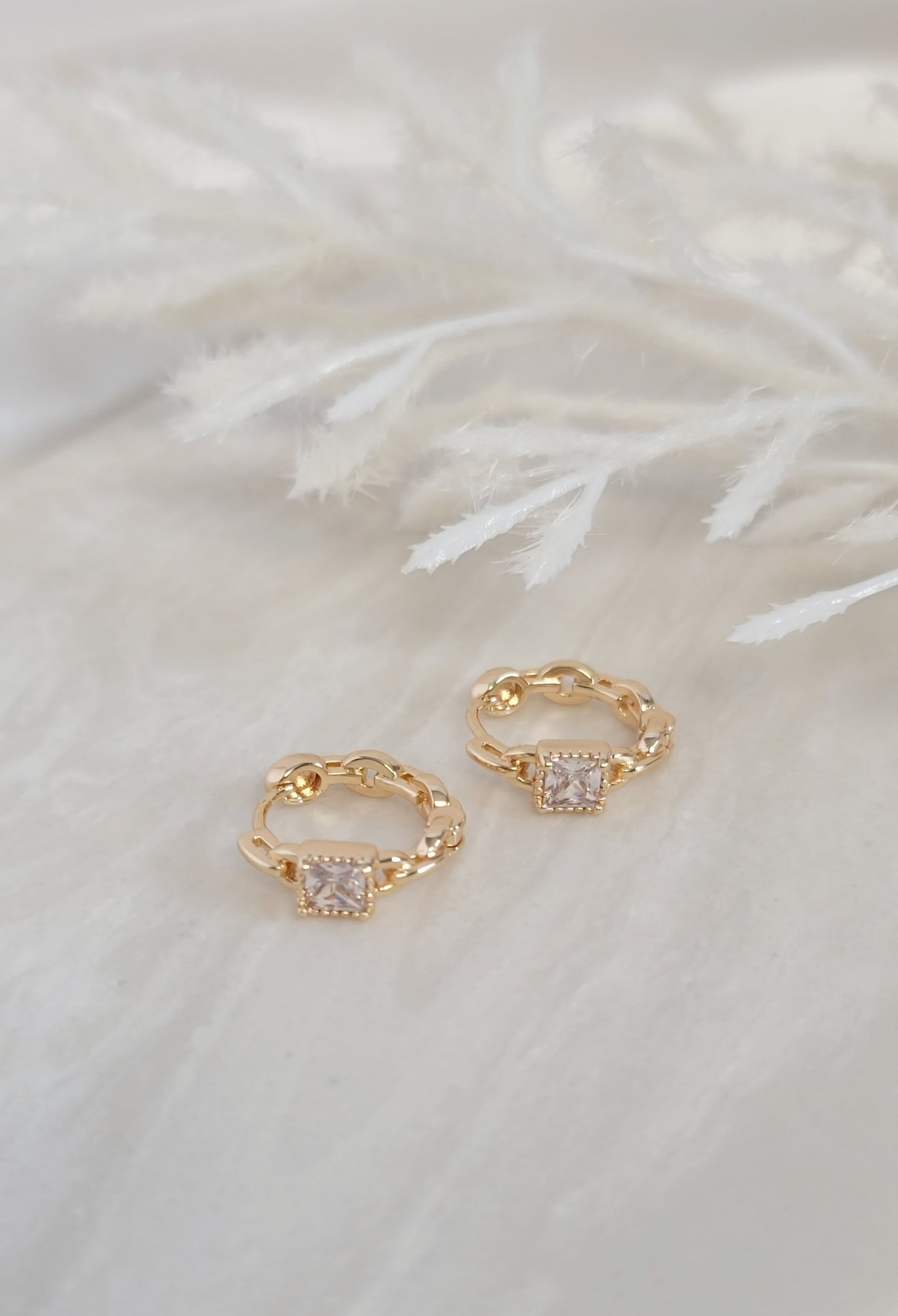 CZ Paved Chain Huggies