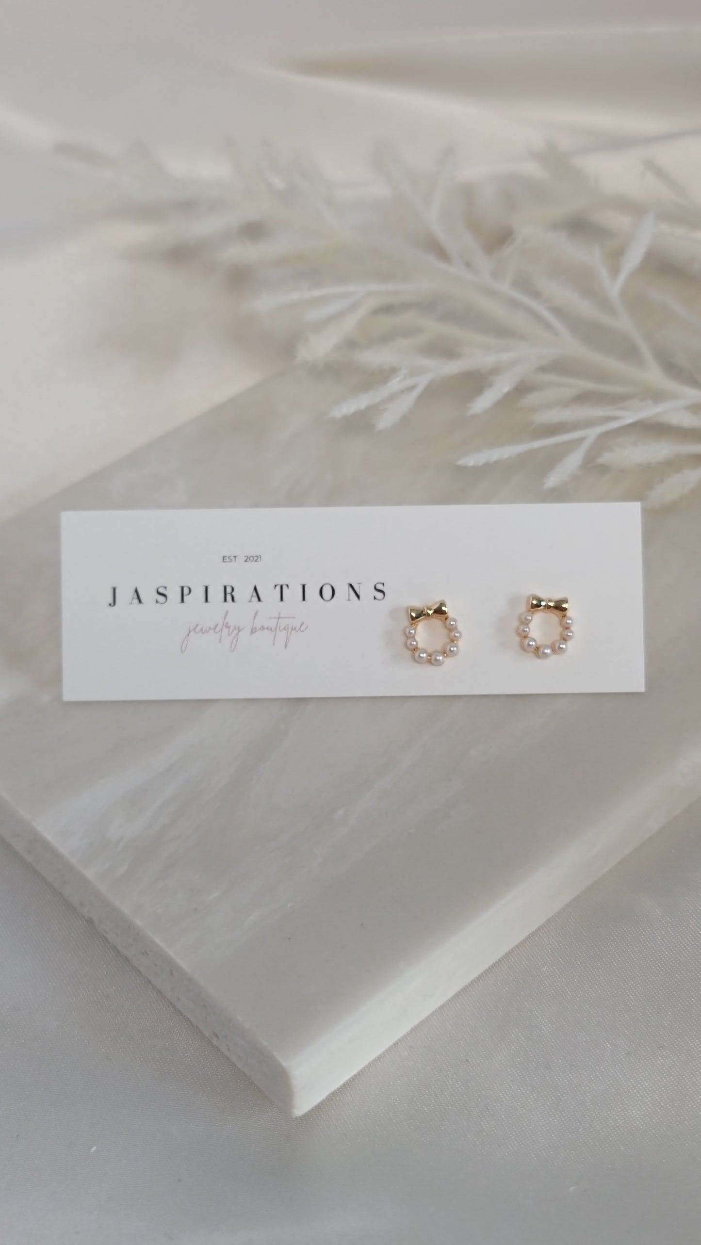 Mini Pearl Wreath Studs