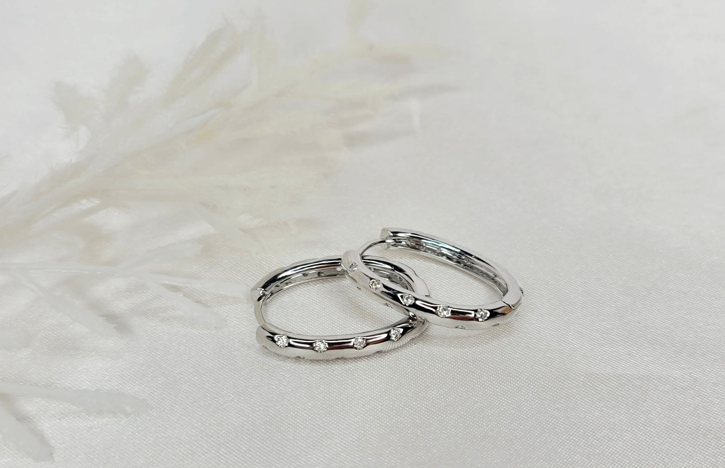 Speckled CZ Oval Huggies - Silver
