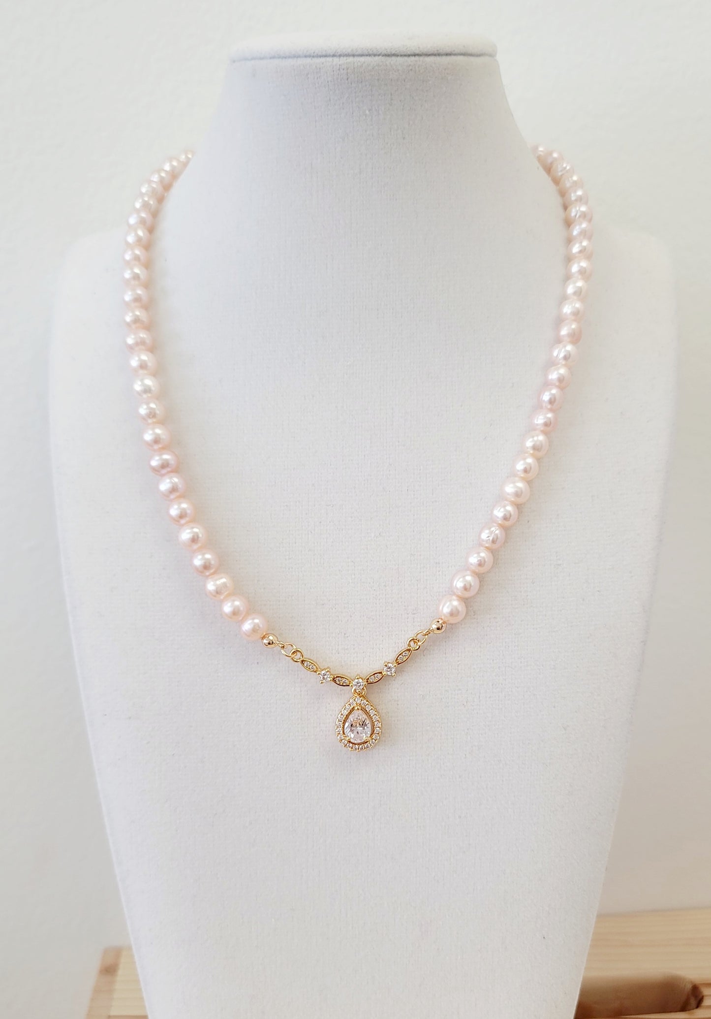 Genuine Natural Peach Pink Freshwater Pearl Set 1