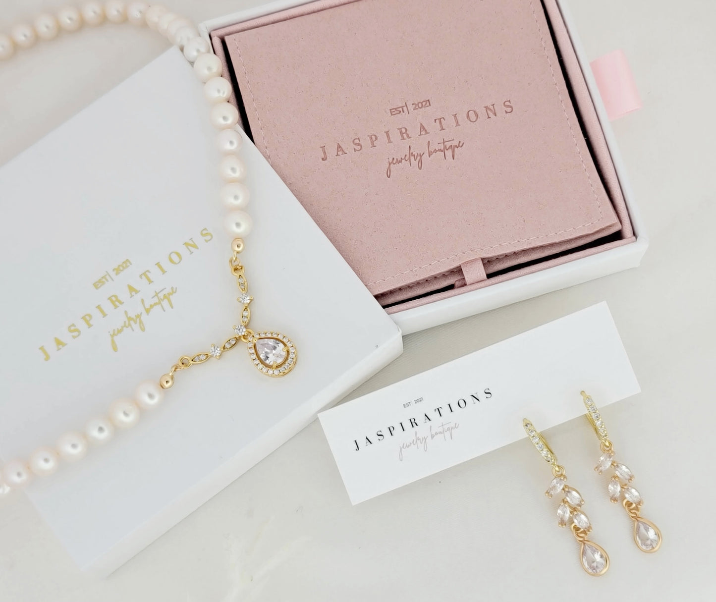 AA Genuine White Freshwater Pearl Set 5