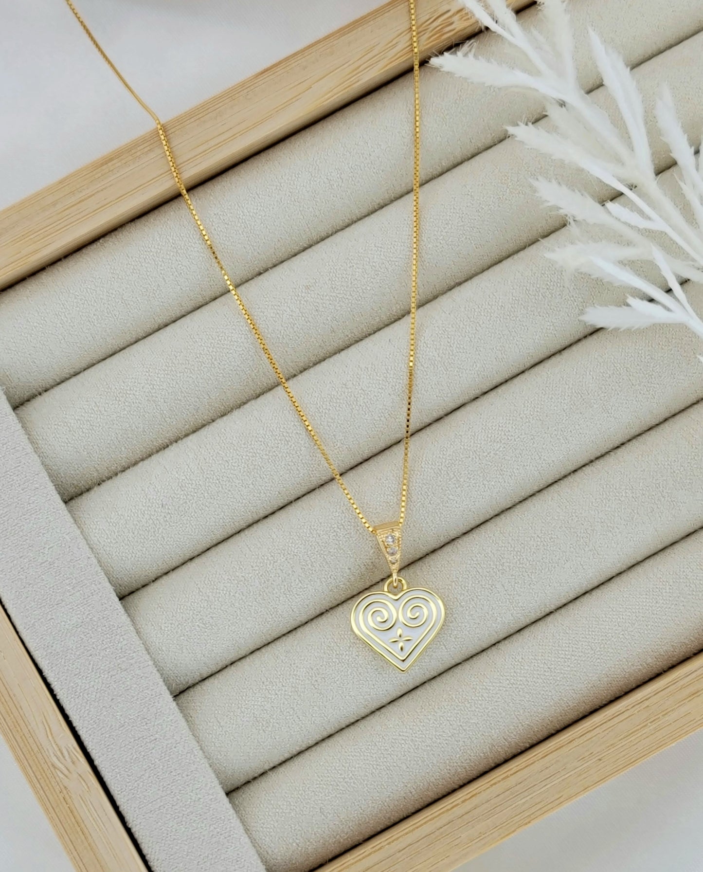 Hmong Heart Necklace: Box Chain