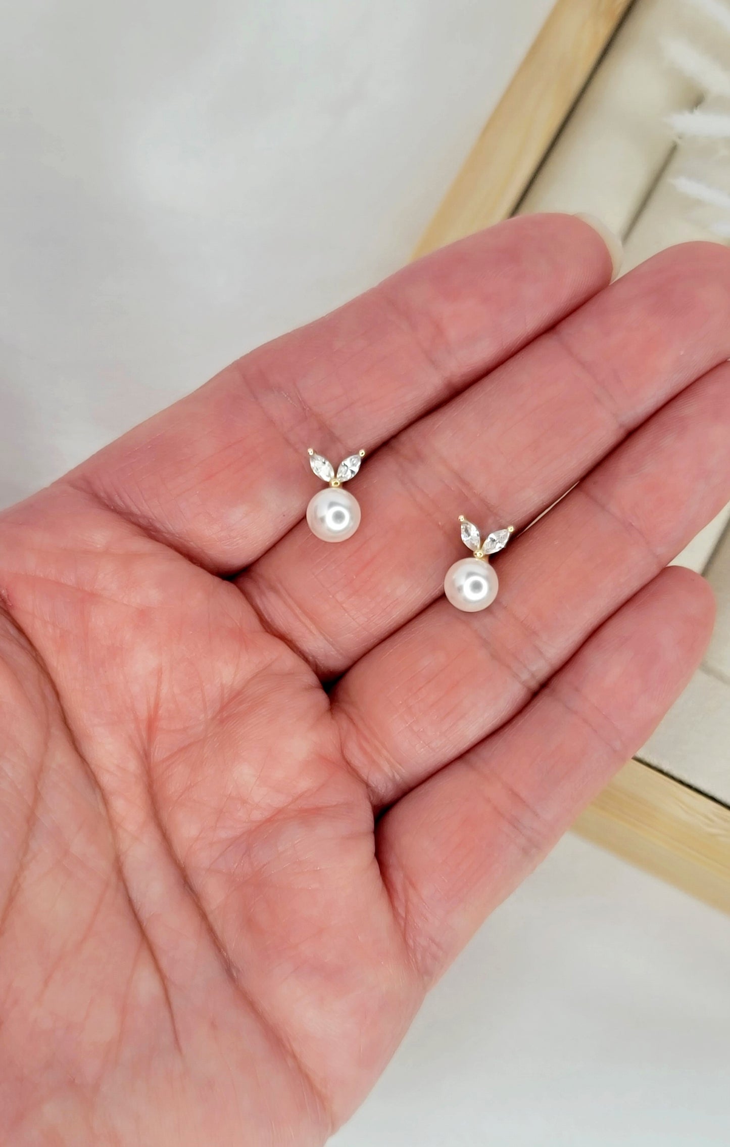 Pearl Studs