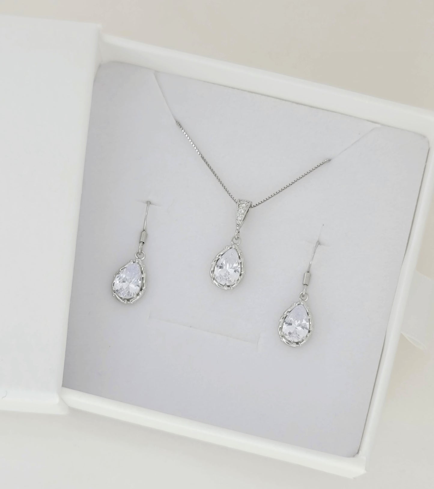 Classic Teardrop Set - Silver