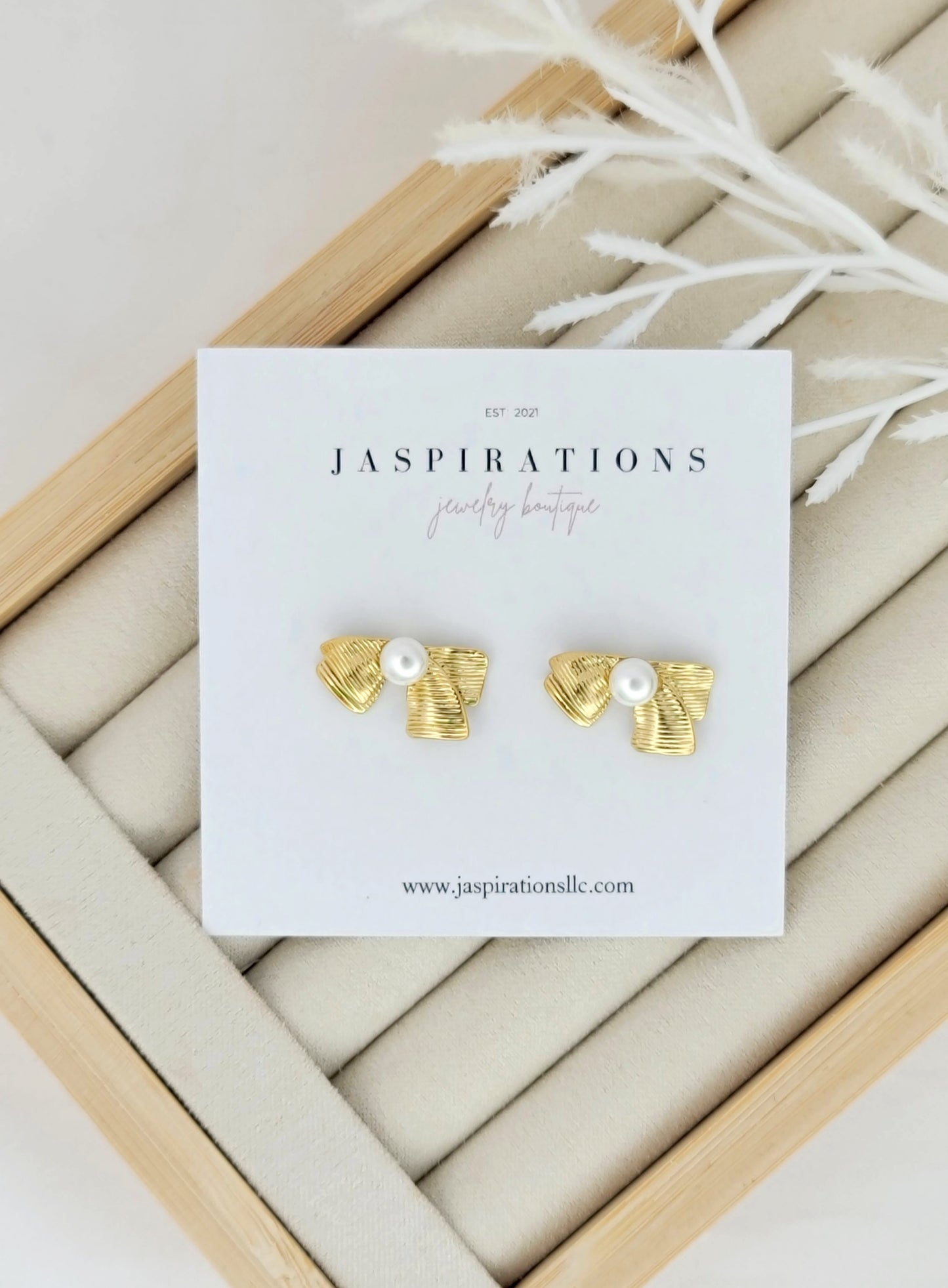 Bowknot Studs