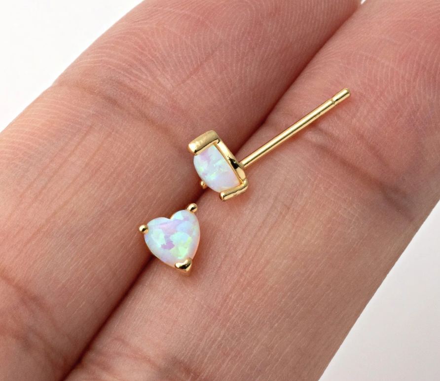 Opal Heart Studs - s925