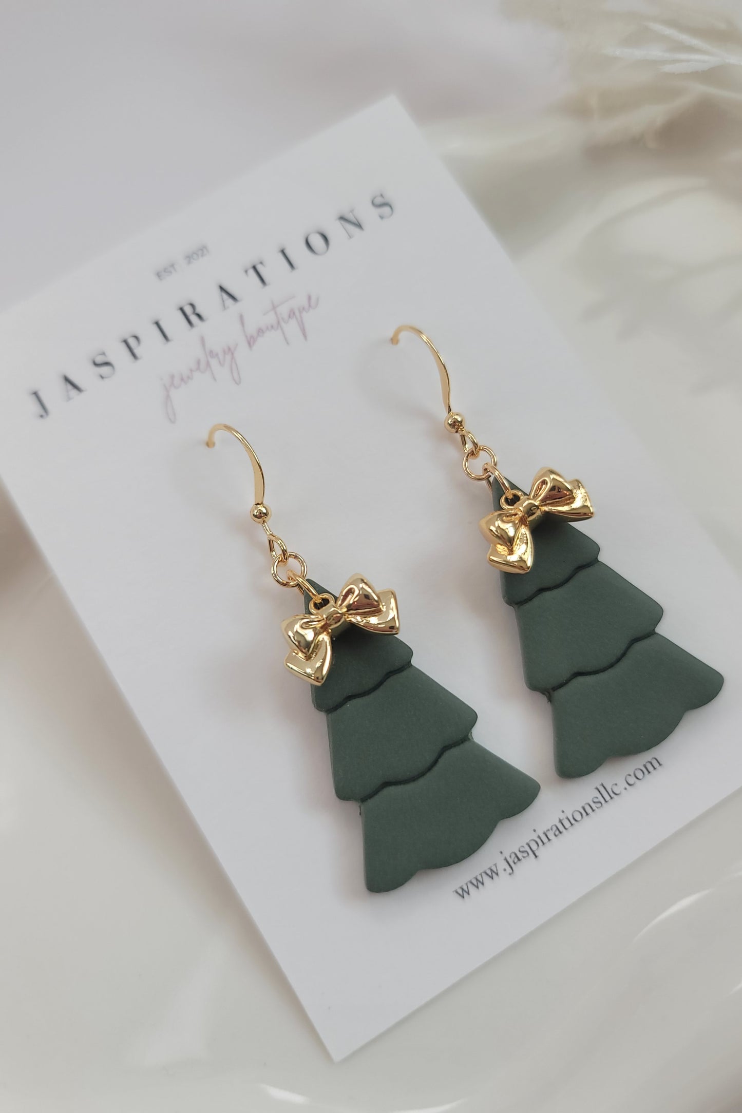 Christmas Tree - Gold Bow