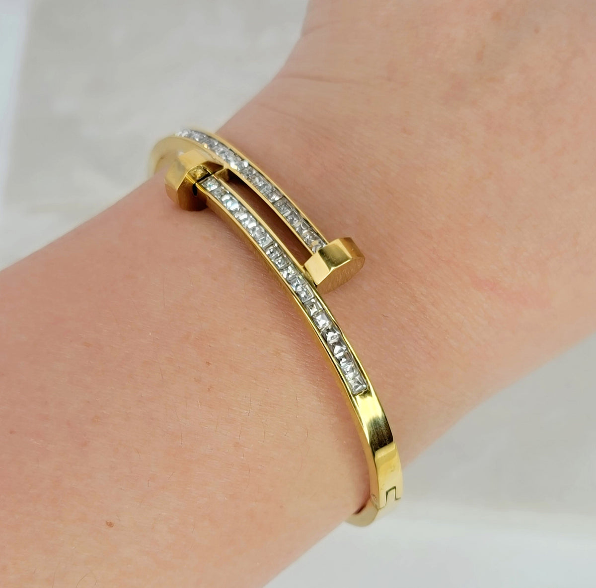Nail Bangle