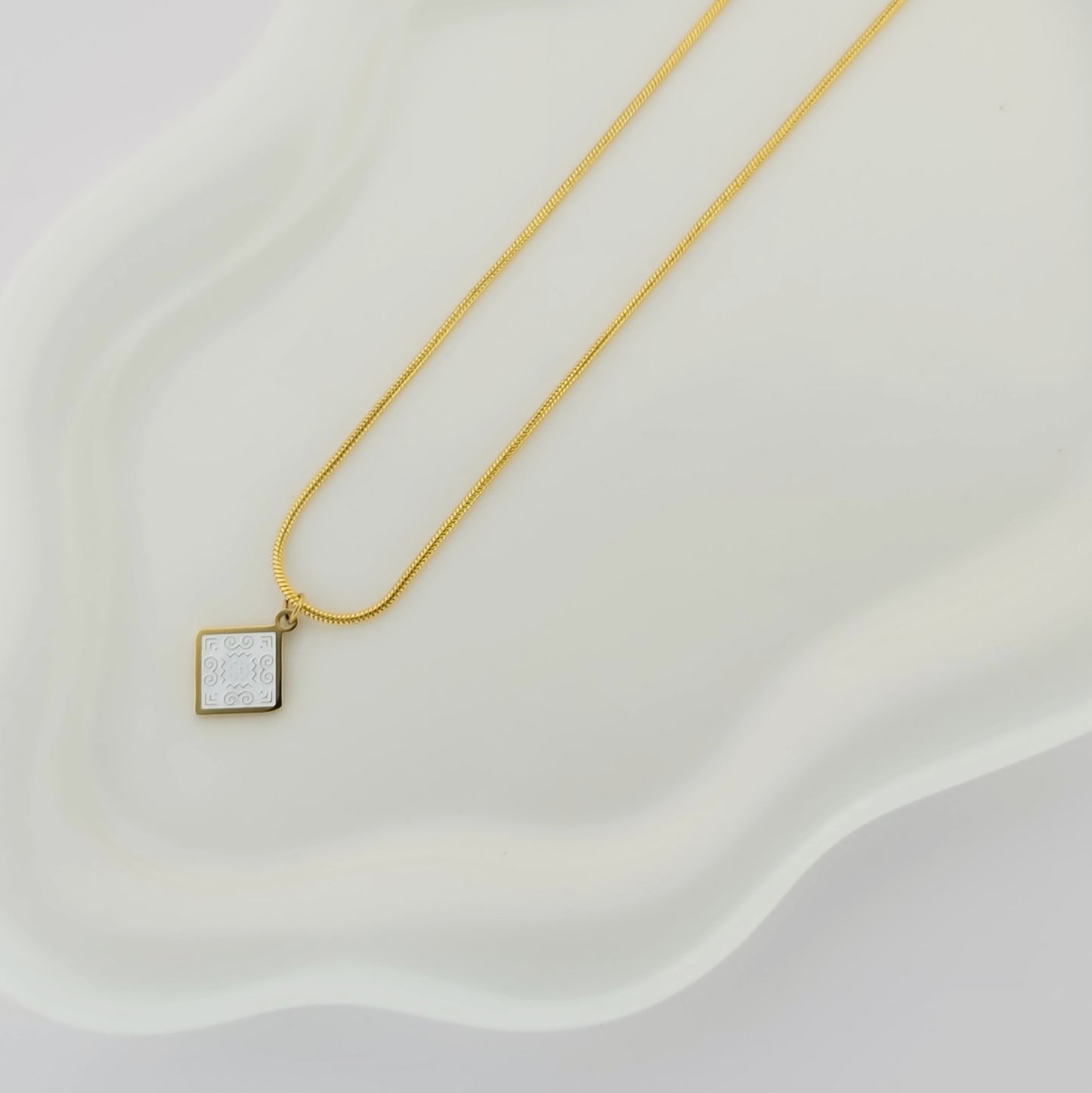Adore Necklace 1
