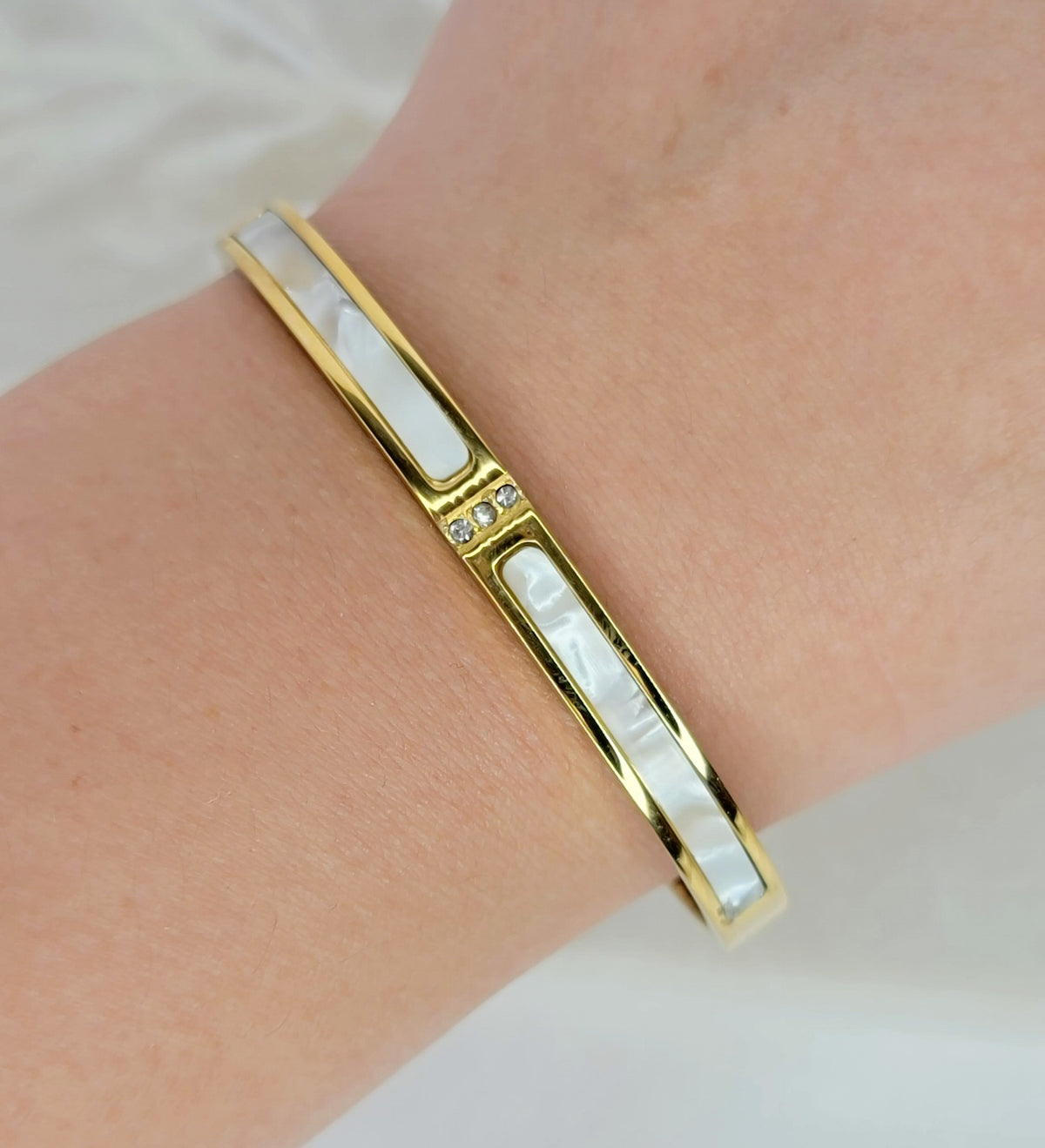 Golden Shell Bangle