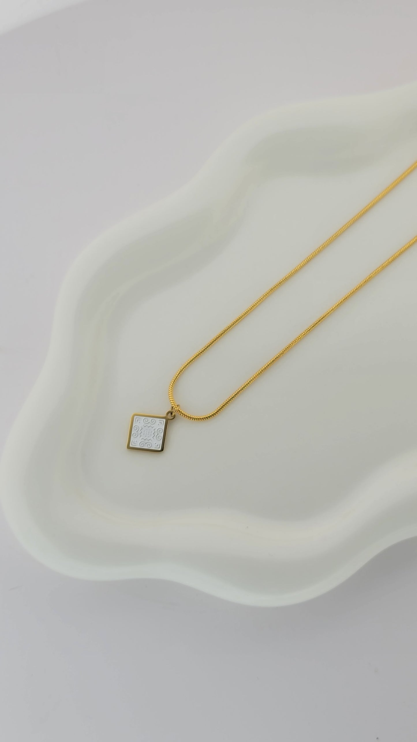 Adore Necklace 1