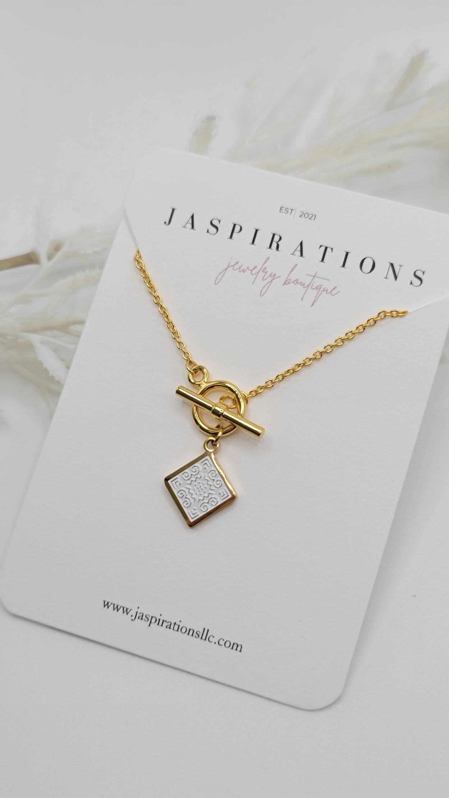 Adore Toggle Necklace