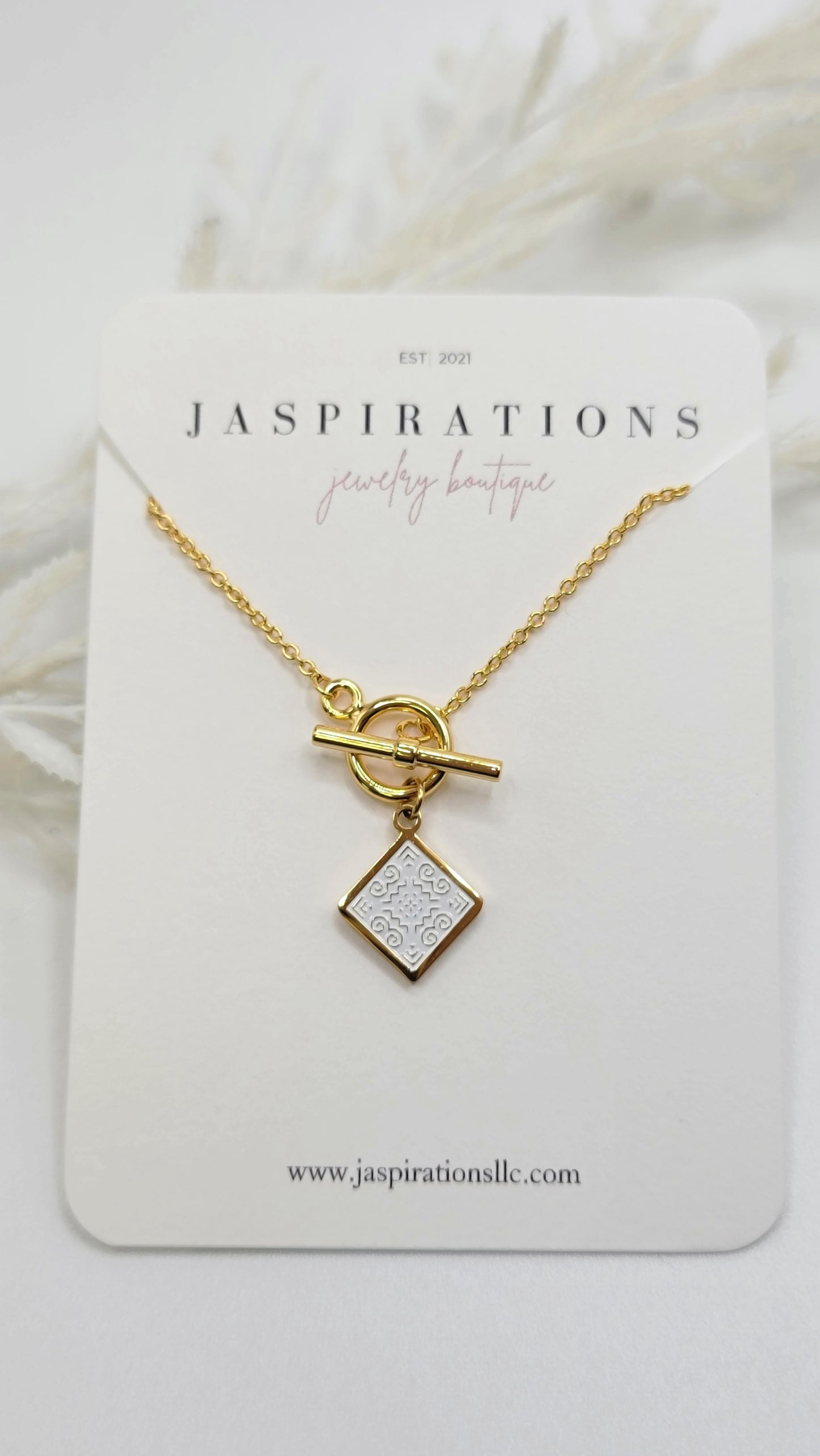 Adore Toggle Necklace