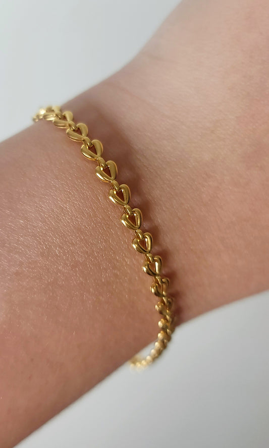 Heart-shaped Gold Bracelet