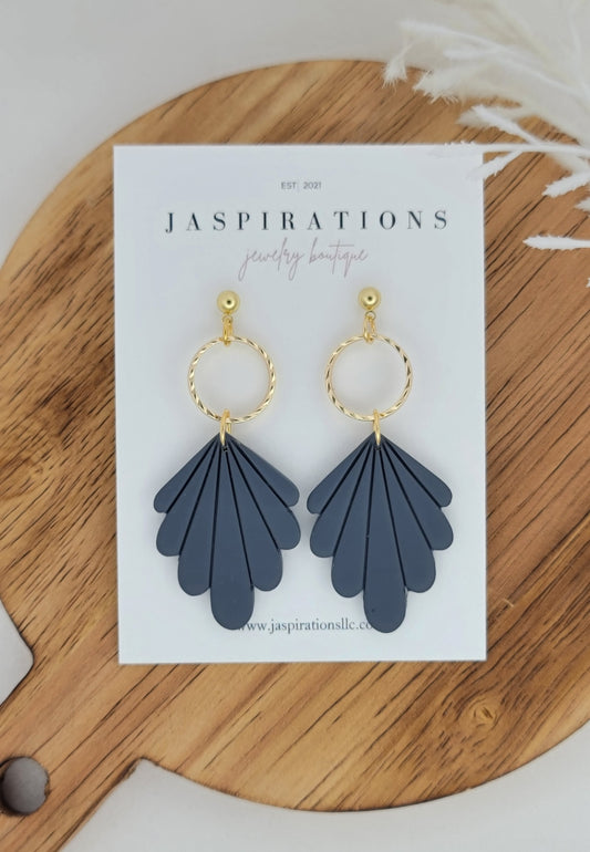 Arula Dangles - Gray