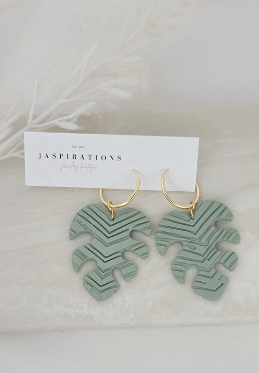 Monstera on Hoops