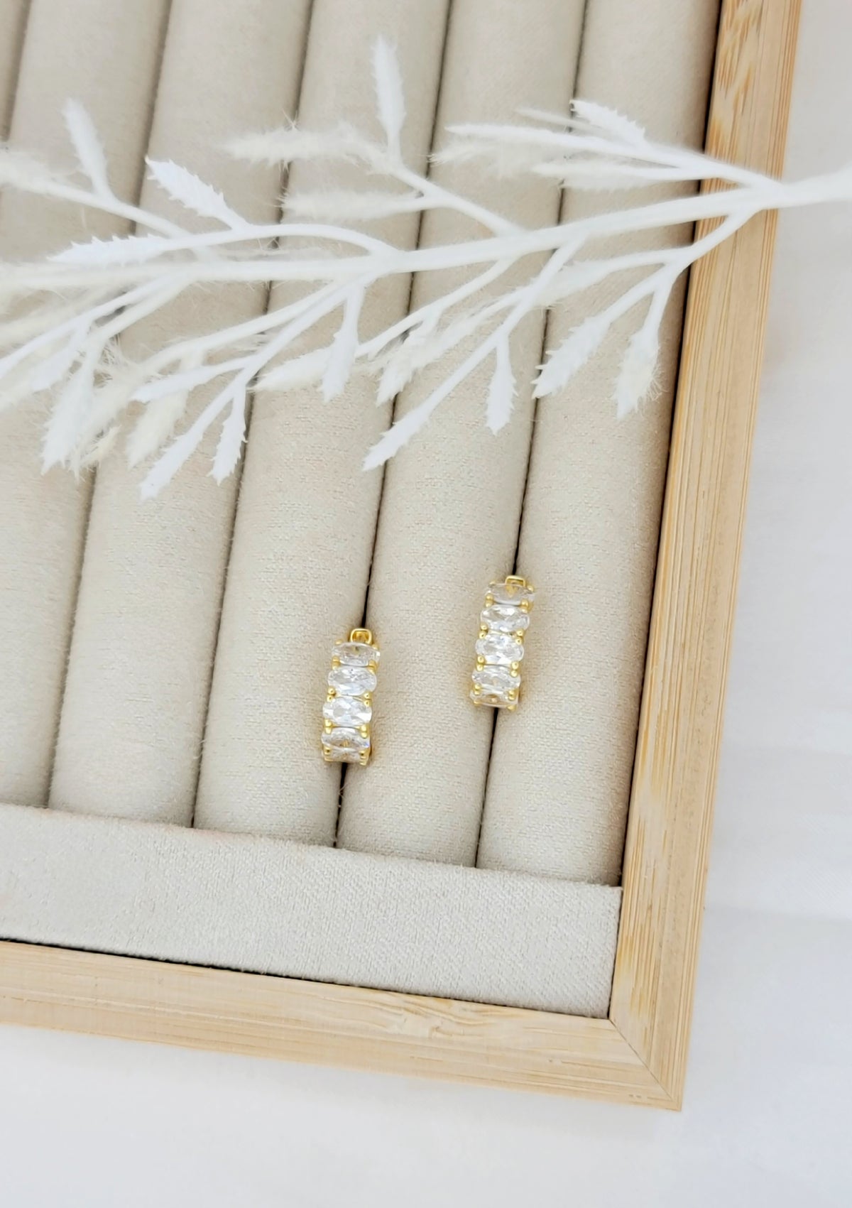 Crystal Huggies - Gold