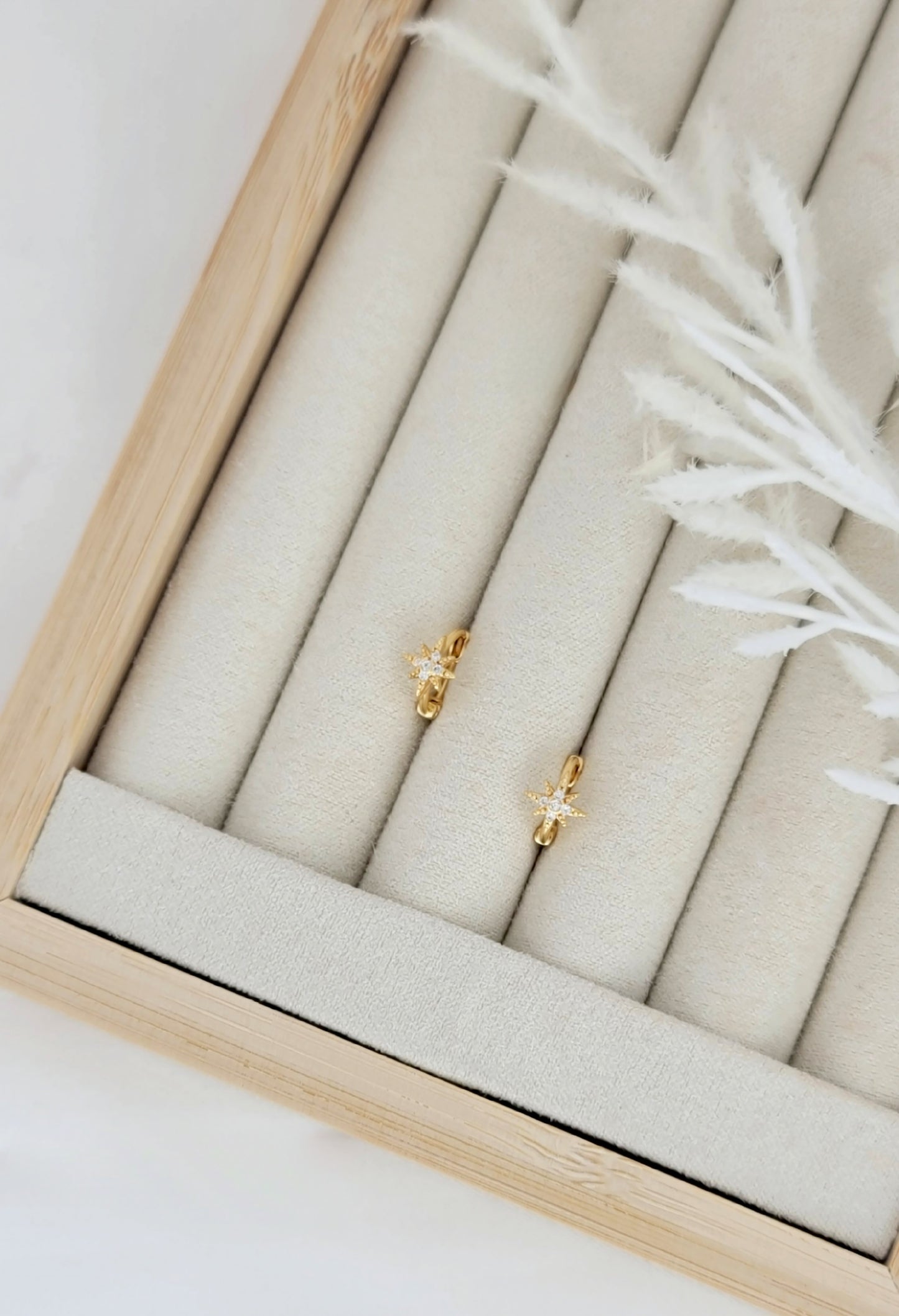 Mini Radiant Star Huggies