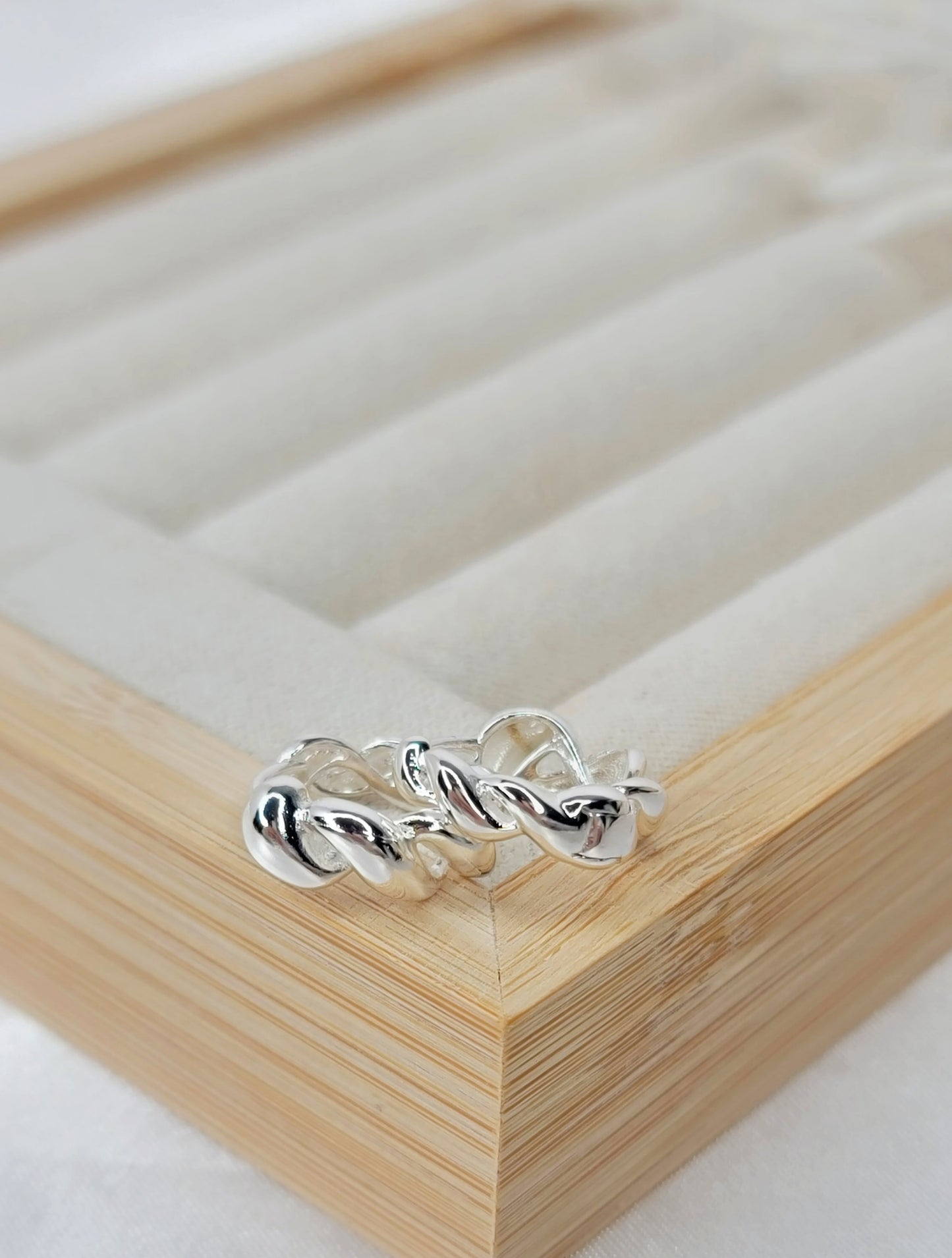 Luxe Twist - Silver