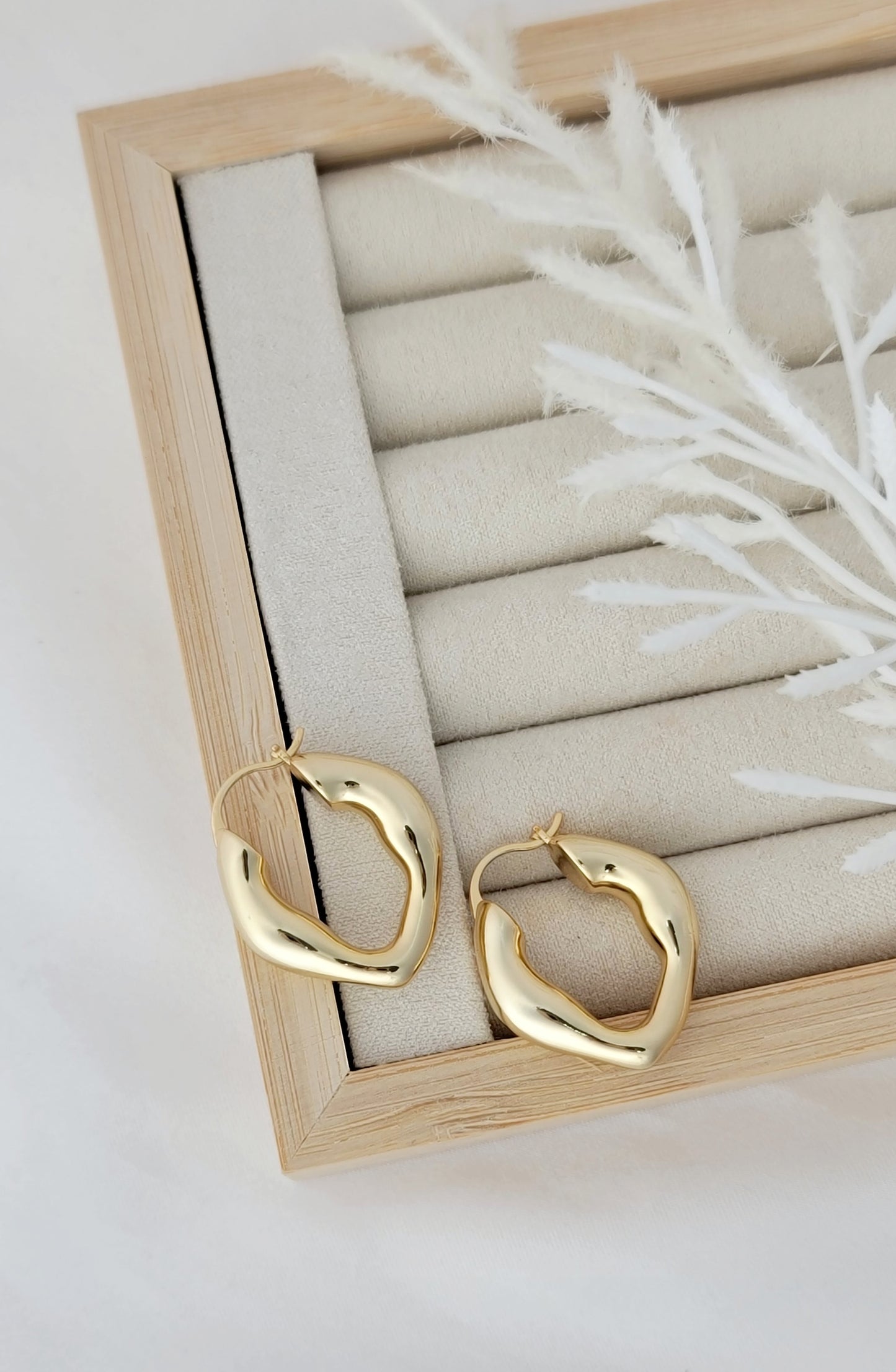 Stella Hoops - Gold