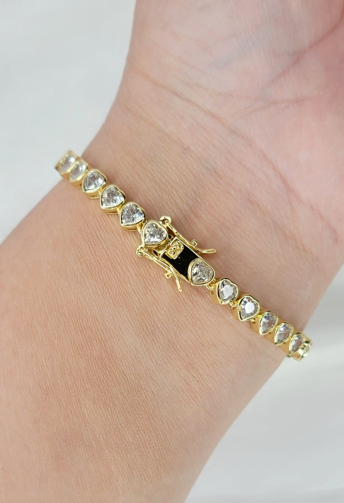 Heart Tennis Bracelet (Silver or Gold)