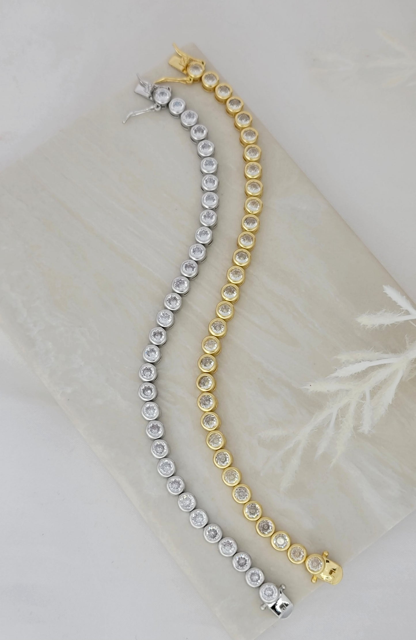 Round Tennis Bracelet (Silver or Gold)