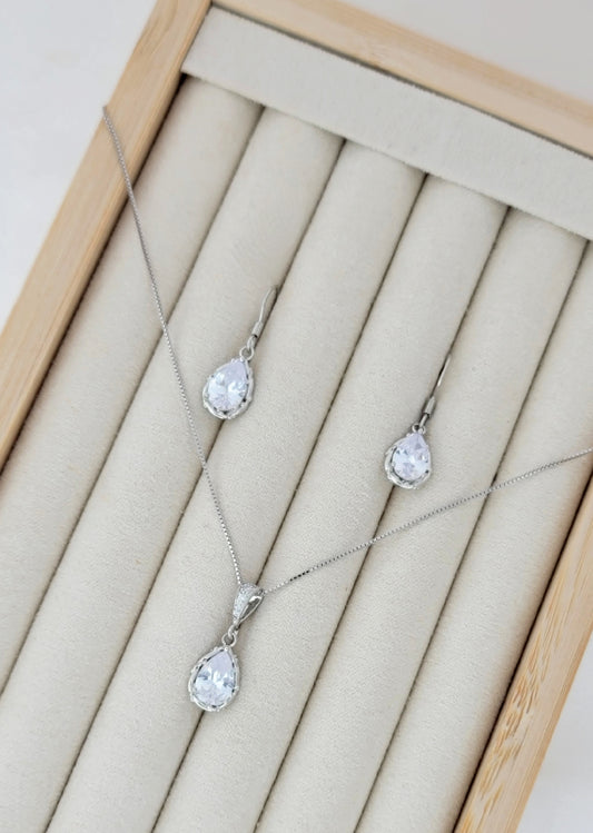 Classic Teardrop Set - Silver