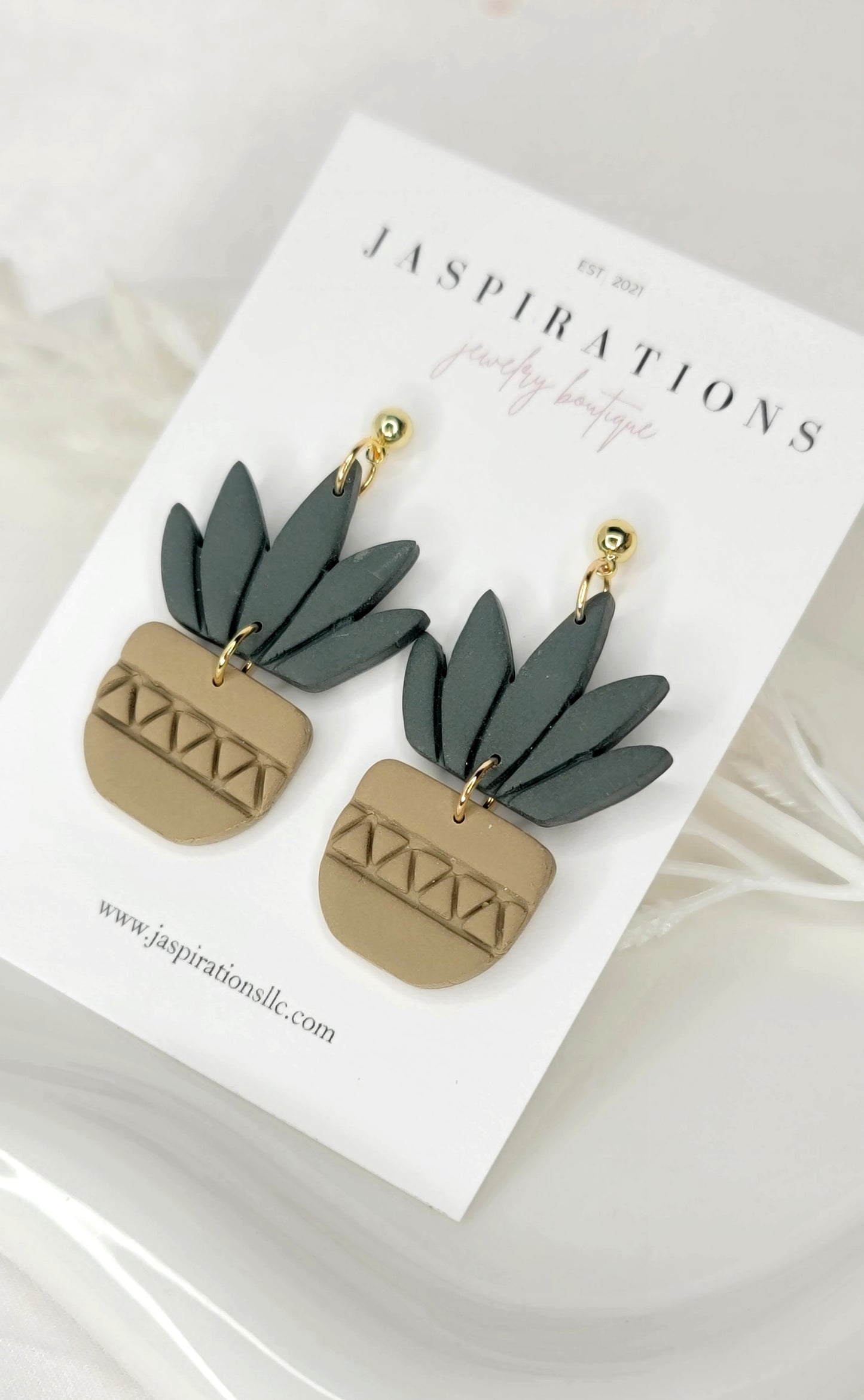 Plant Dangles