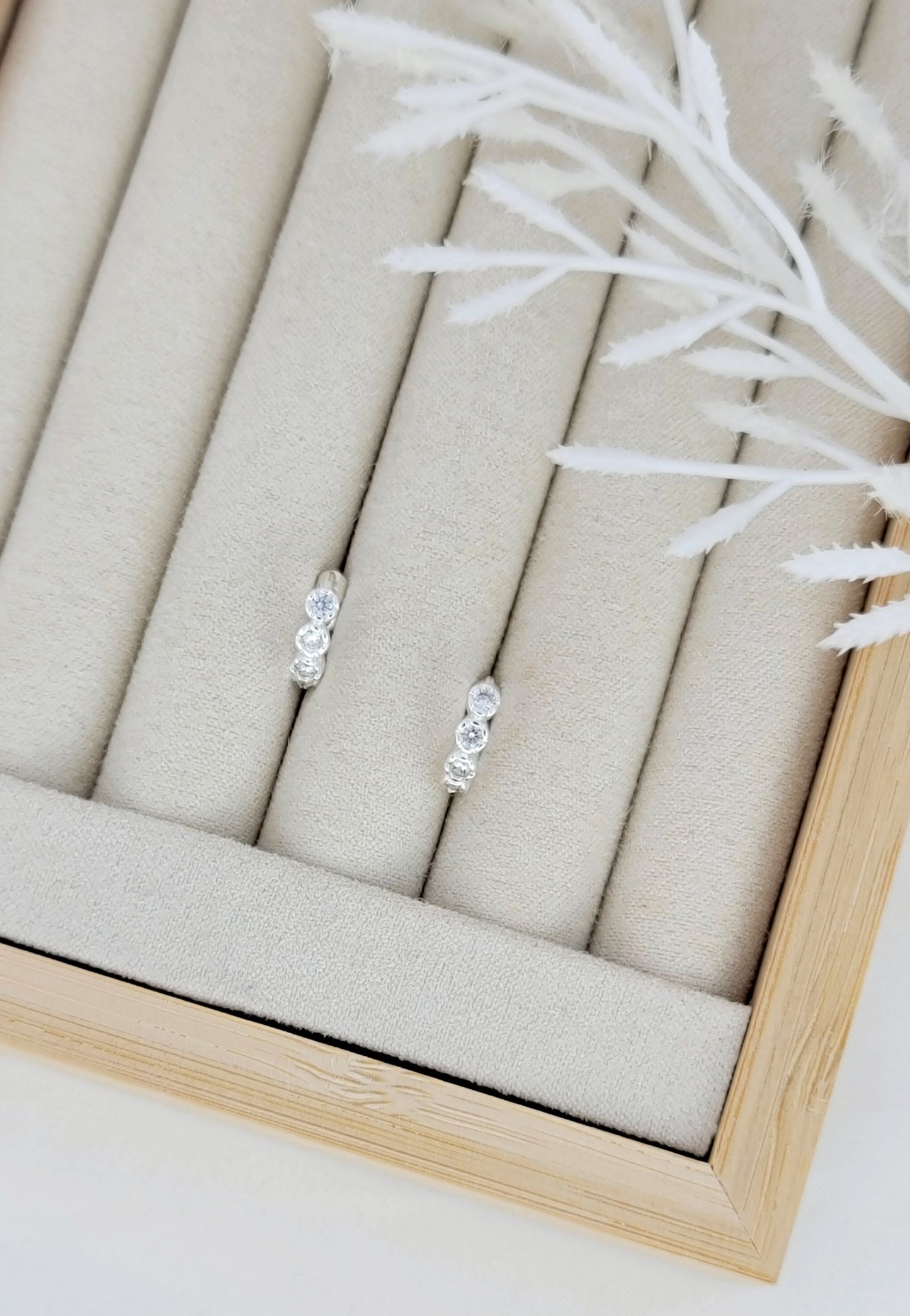 Lovely Huggies - Silver
