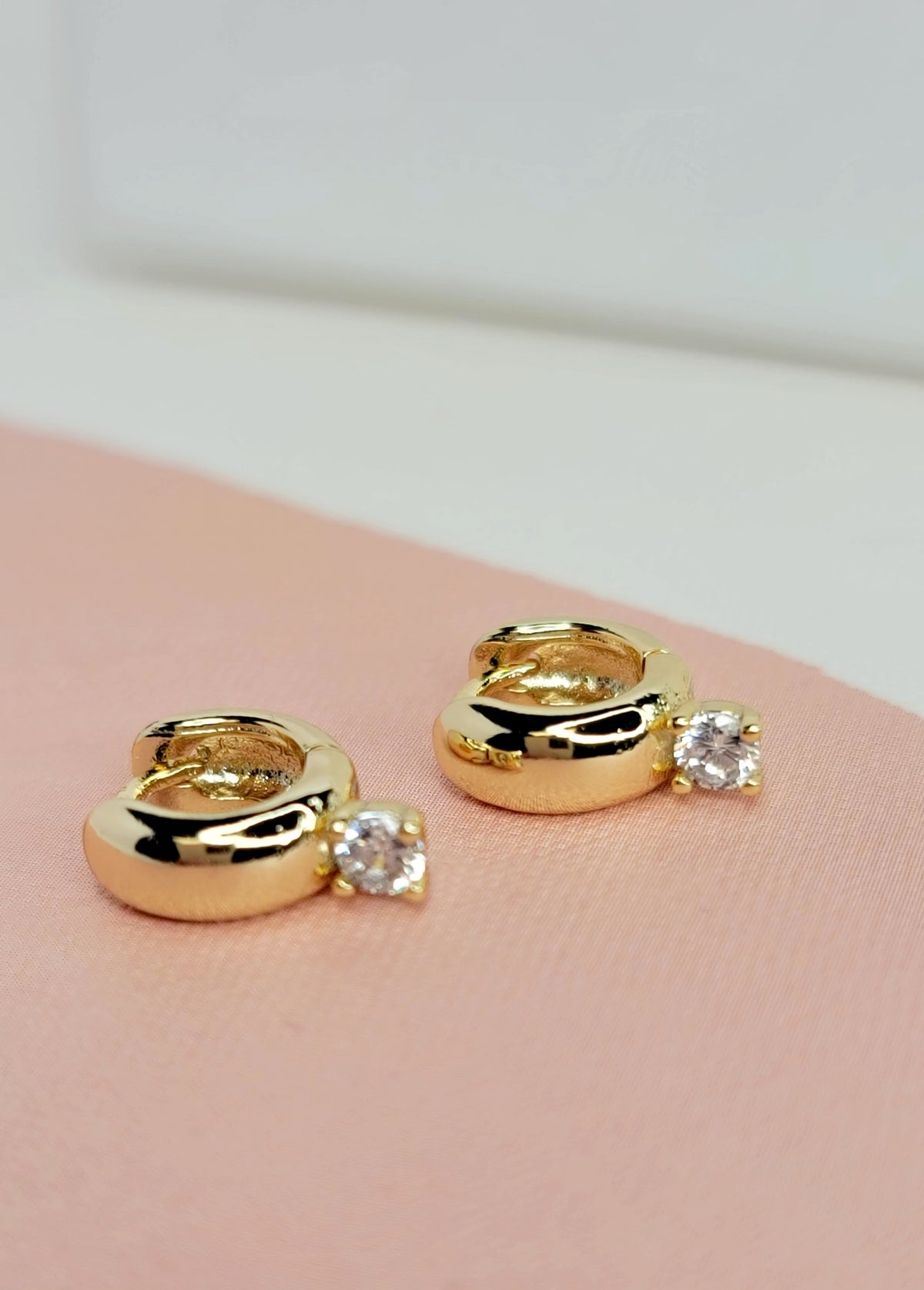 Thick Mini Huggies: Gold