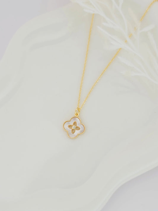 Clover Necklace