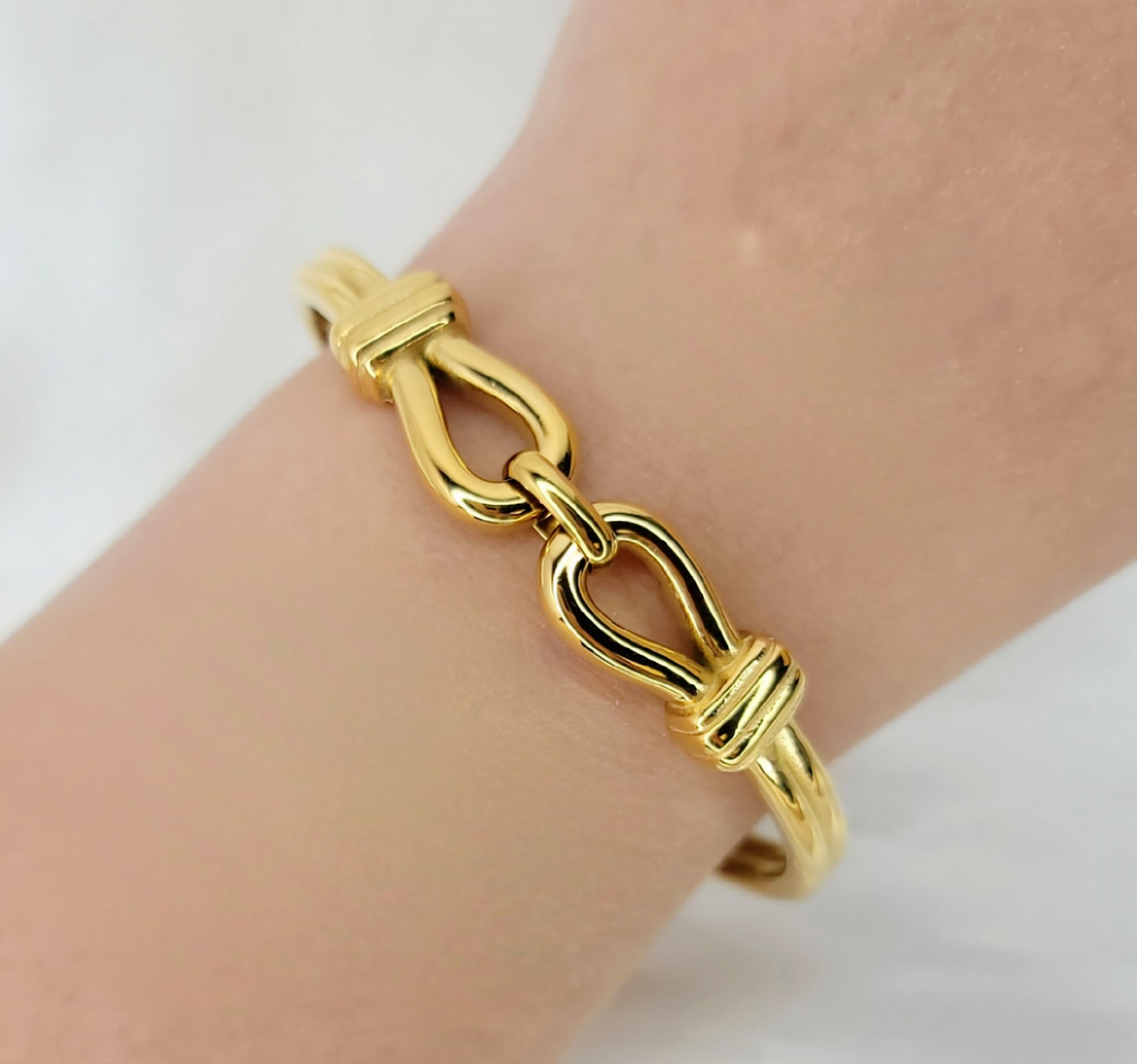United Statement Bracelet