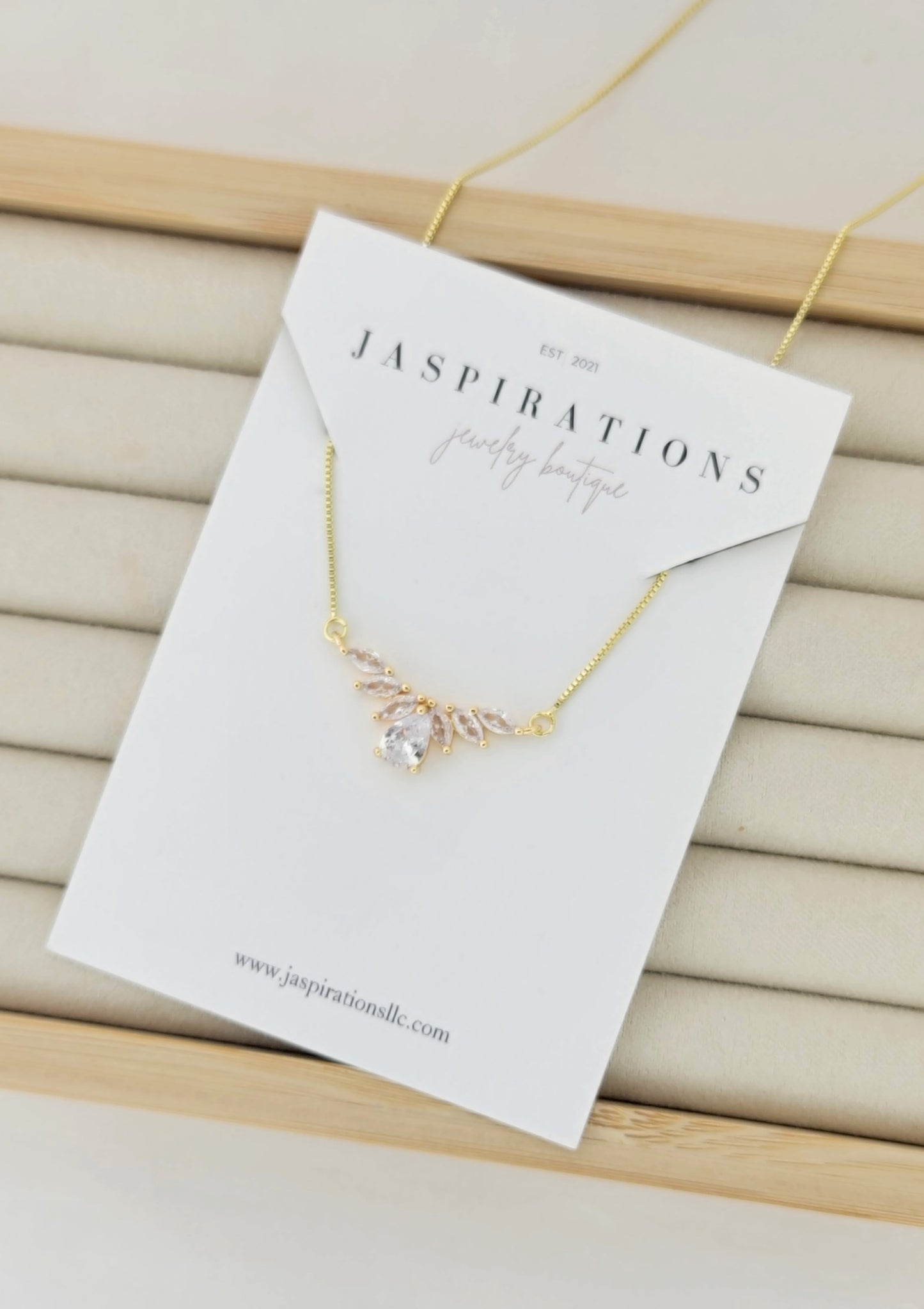 Graceful Necklace