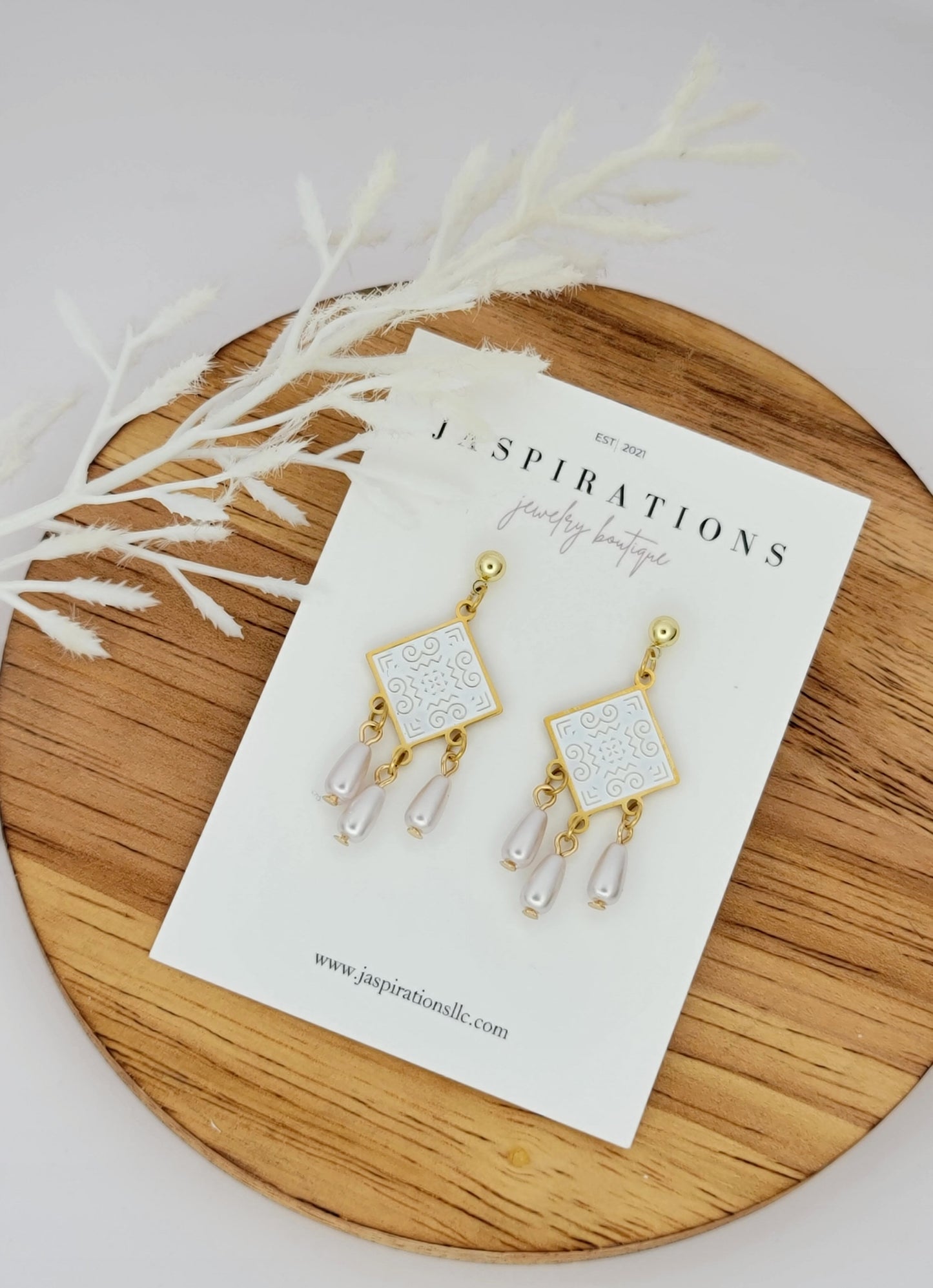 Adore - Pearl Dangles