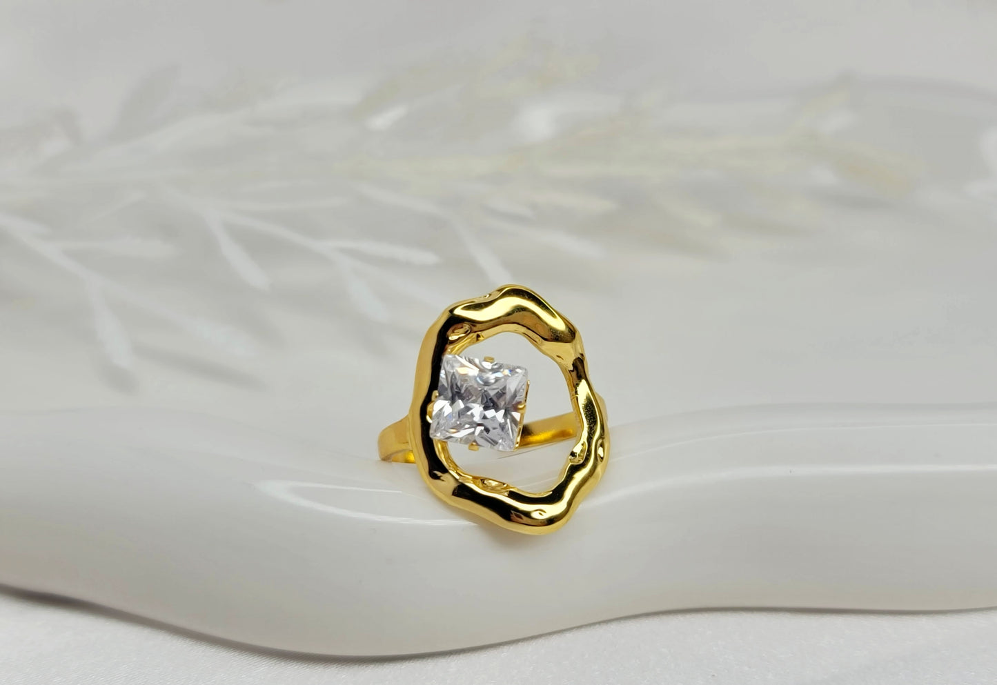 Abstract Ring